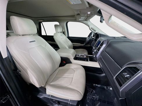 Used 2020 Ford Expedition Platinum AWD/4WD image 30