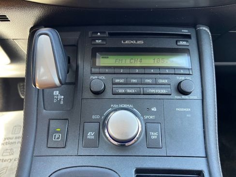 Used 2017 Lexus CT 200h w/ Accessory Package 2 image 26