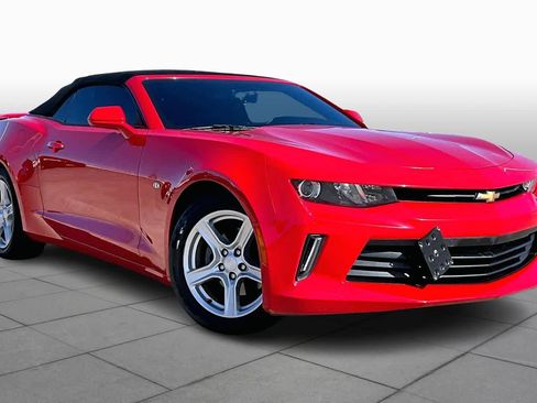 Used 2018 Chevrolet Camaro LT image 2