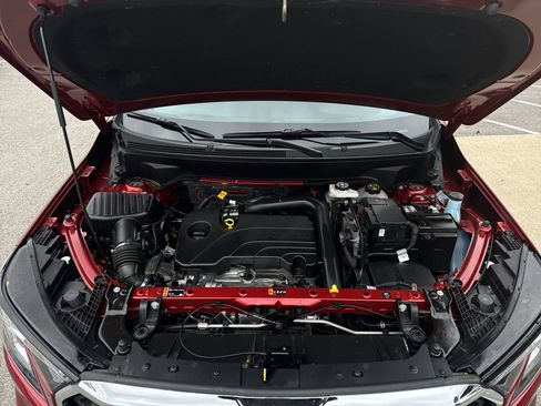 Certified 2024 GMC Terrain SLE w/ Driver Convenience Package image 31