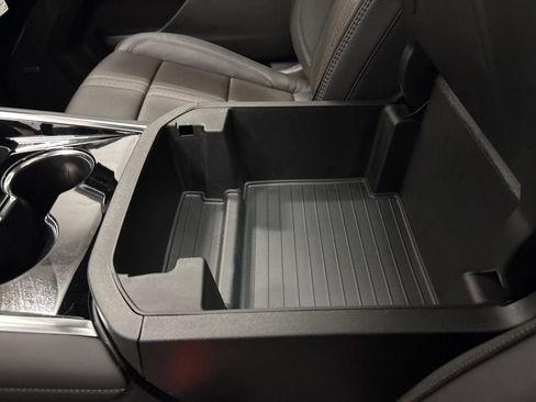 New 2026 Chevrolet Suburban High Country AWD/4WD image 17