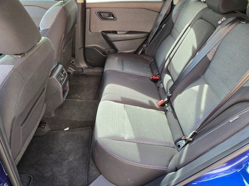 Used 2021 Nissan Rogue S image 7