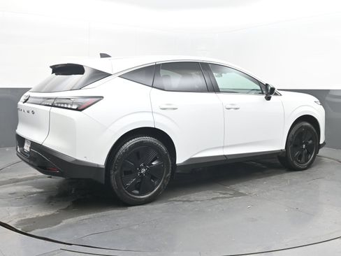 Certified 2025 Nissan Murano SV image 7