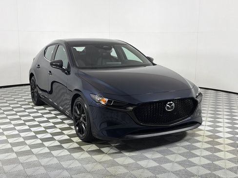 Used 2024 MAZDA MAZDA3 s FWD image 3