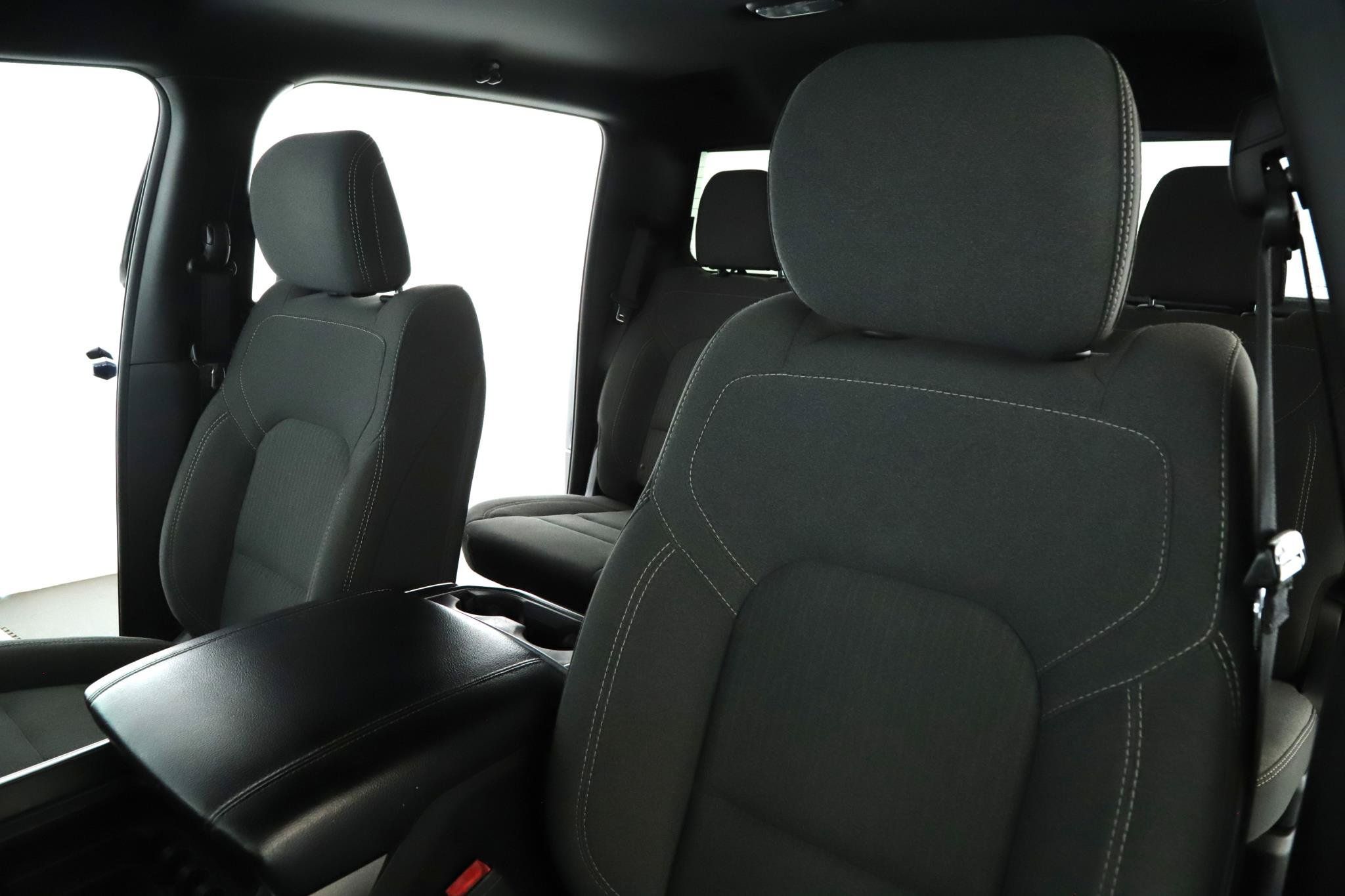 Used 2019 RAM 1500 Big Horn AWD/4WD image 4