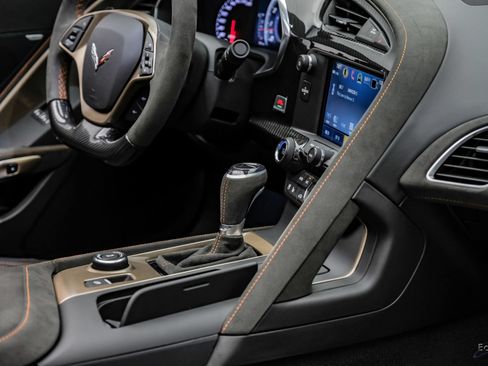 Used 2019 Chevrolet Corvette ZR1 RWD image 65