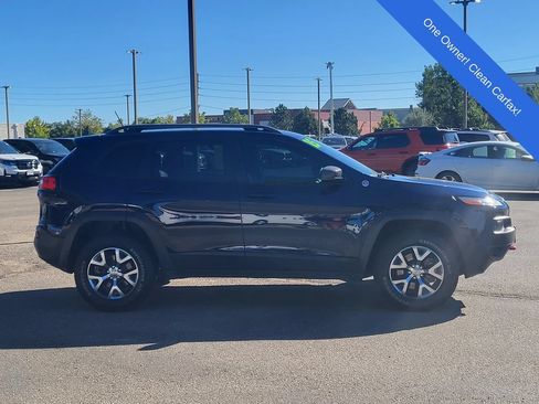 Used 2015 Jeep Cherokee Trailhawk w/ Comfort/Convenience Group AWD/4WD image 4
