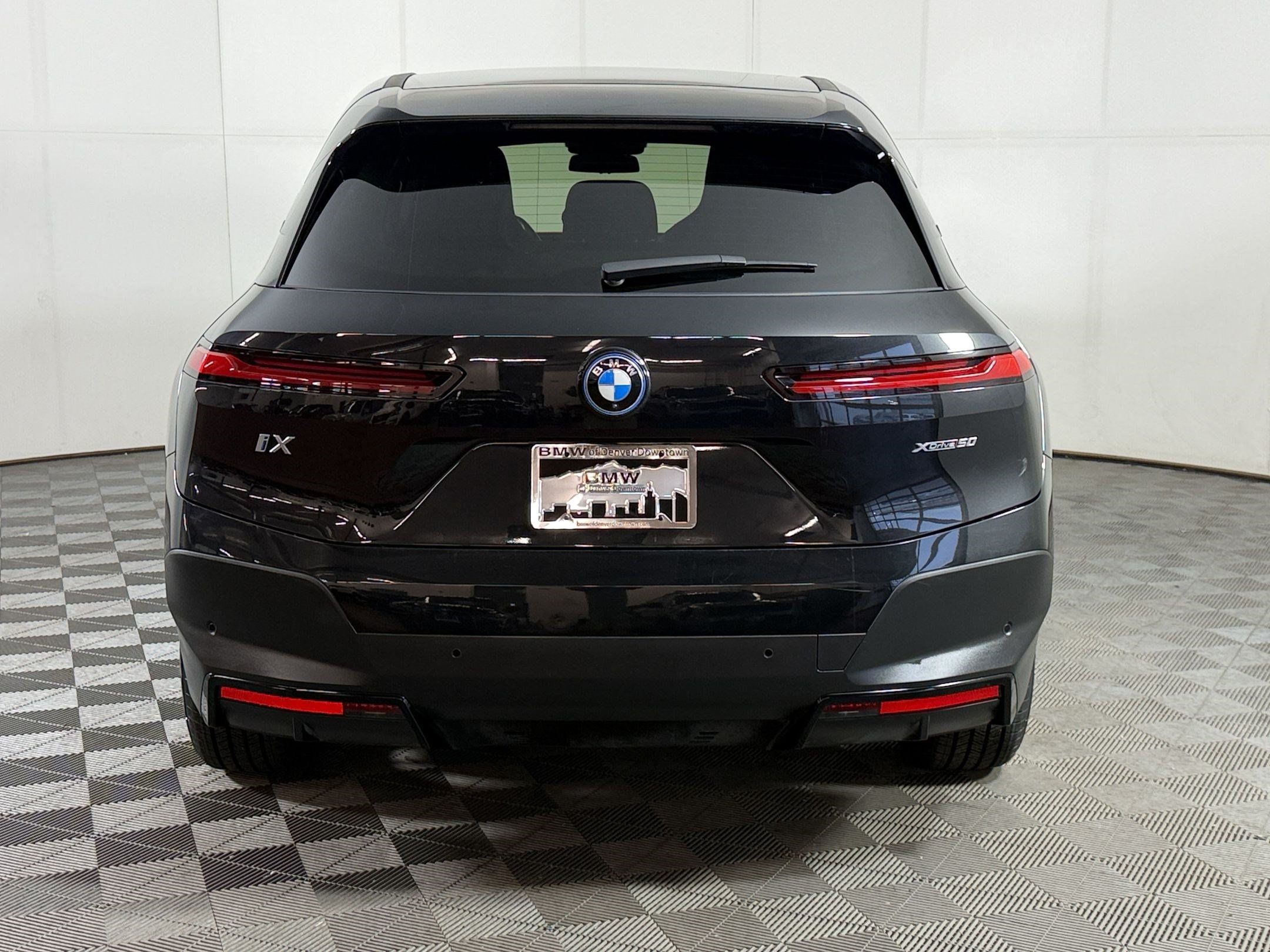 Certified 2024 BMW iX xDrive50 w/ Convenience Package AWD/4WD image 10