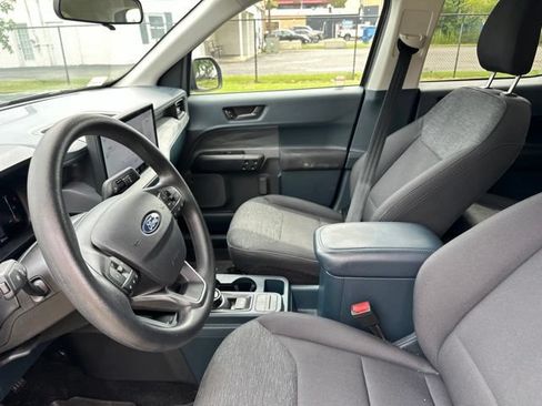 Used 2025 Ford Maverick XL w/ 4K Tow Package AWD/4WD image 7