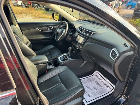 Used 2015 Nissan Rogue SL image 16