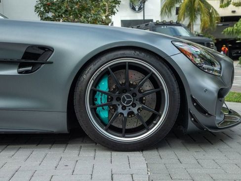 Used 2020 Mercedes-Benz AMG GT R image 33