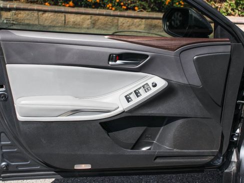 Used 2019 Toyota Avalon XLE image 14