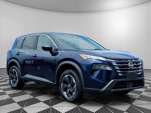 Used 2024 Nissan Rogue SV AWD/4WD image 1