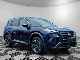 Used 2024 Nissan Rogue SV AWD/4WD video 1
