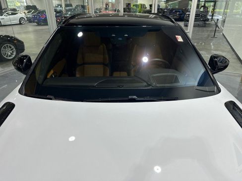 Used 2019 Land Rover Range Rover Velar R-Dynamic HSE AWD/4WD image 17