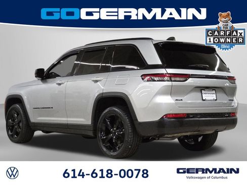 Used 2024 Jeep Grand Cherokee Limited w/ Black Appearance Package AWD/4WD image 13
