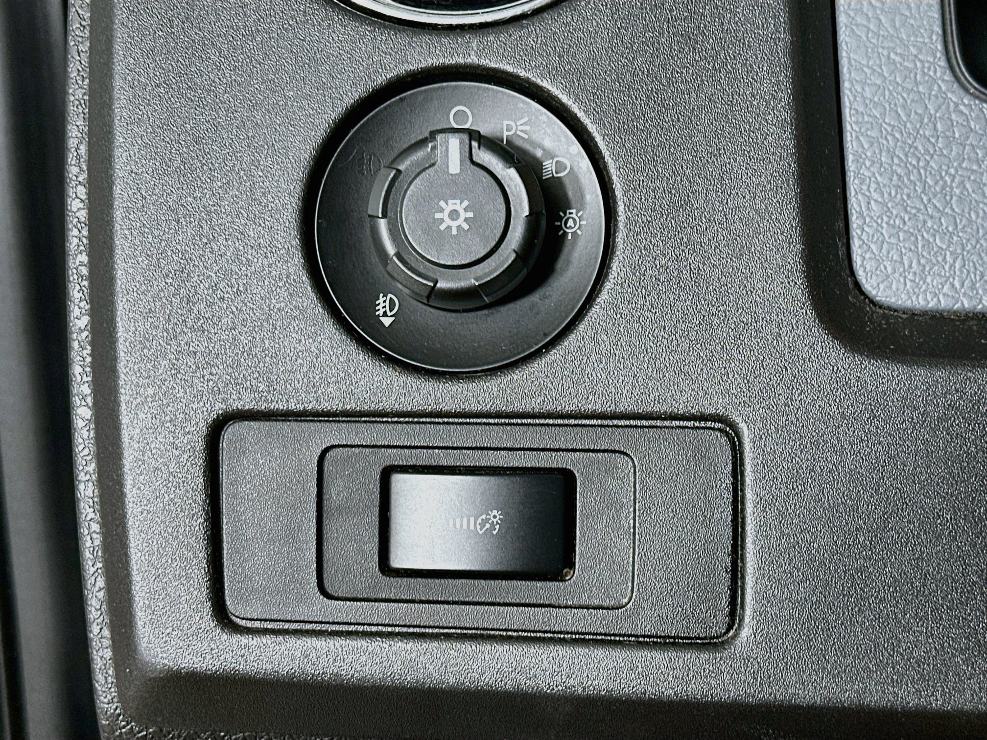 Used 2012 Ford F150 XLT w/ XLT Chrome Pkg RWD image 17