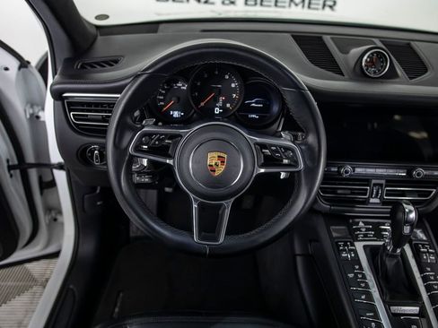 Used 2020 Porsche Macan AWD/4WD image 25
