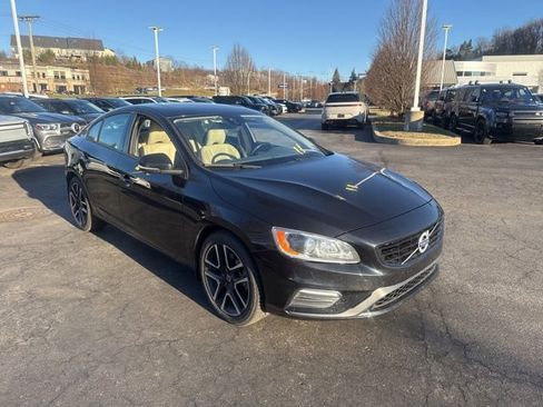 Used 2018 Volvo S60 T5 Dynamic w/ Protection Package image 9