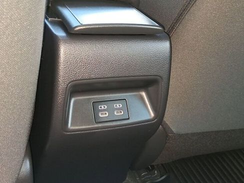 Used 2024 Toyota Corolla SE w/ SE Package image 23