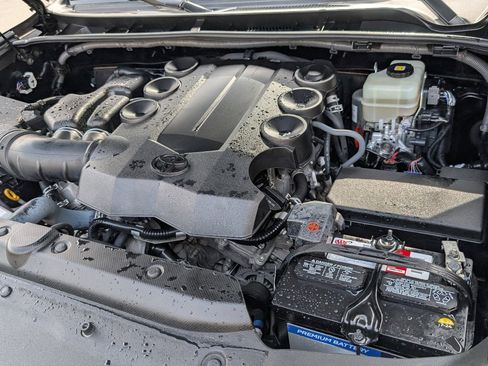 Used 2018 Toyota 4Runner TRD Off-Road Premium image 20