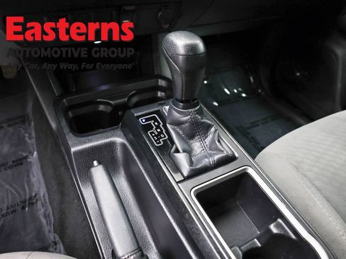 Used 2021 Toyota Tacoma SR w/ SX Package AWD/4WD image 13