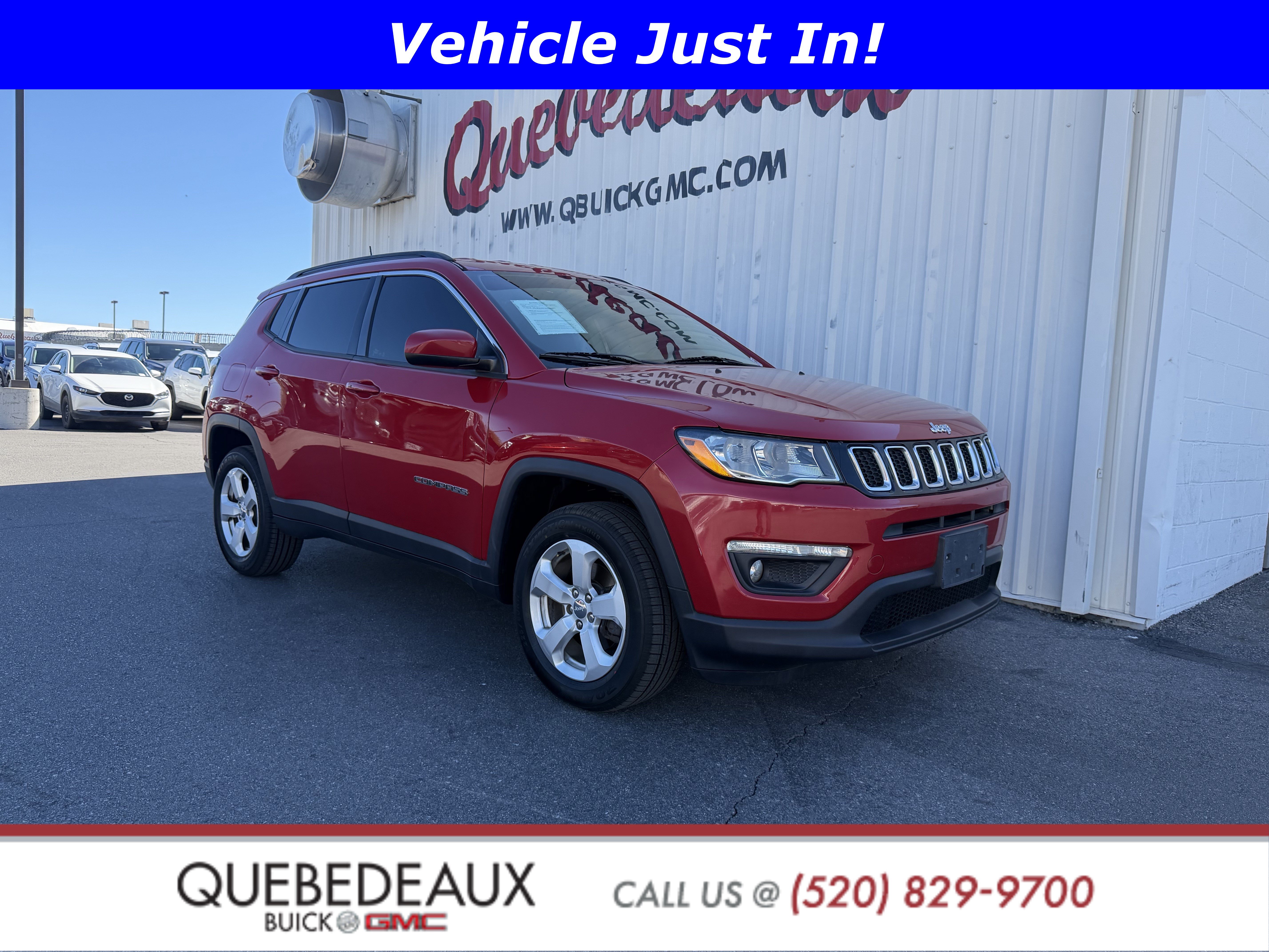 Used 2018 Jeep Compass Latitude w/ Popular Equipment Group AWD/4WD image 1