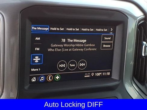 Used 2025 Chevrolet Silverado 1500 Custom Trail Boss w/ LPO, Dark Essentials Package AWD/4WD image 9