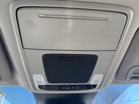 Certified 2025 Honda Pilot EX-L image 40