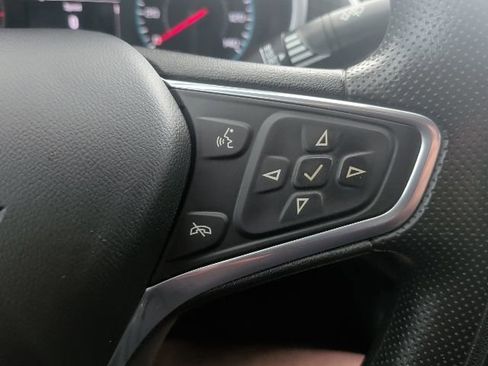 Used 2022 Chevrolet Malibu LT image 24