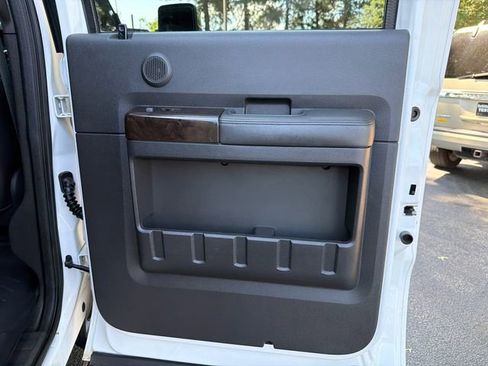Used 2015 Ford F250 Platinum AWD/4WD image 16