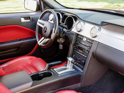 Used 2006 Ford Mustang GT Premium RWD image 50