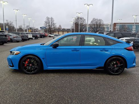 Used 2025 Honda Civic Type R image 6
