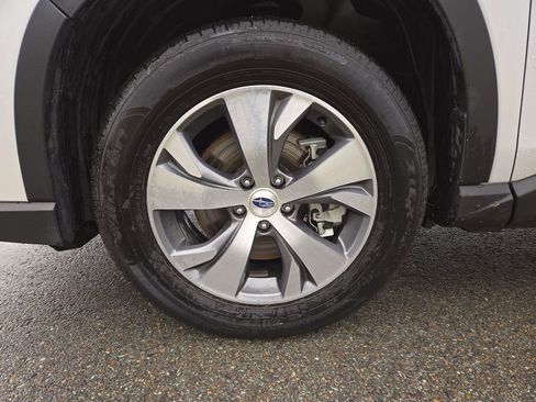 Certified 2024 Subaru Ascent Premium w/ Convenience Package image 10