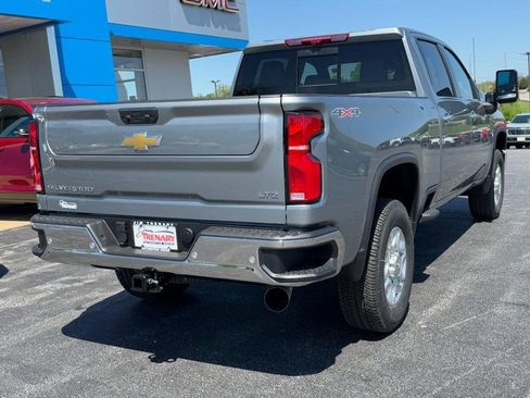 New 2026 Chevrolet Silverado 2500 LTZ w/ LTZ Premium Package AWD/4WD image 3