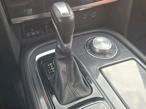Used 2024 Nissan Armada SV AWD/4WD image 31