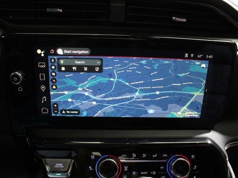 Used 2024 GMC Sierra 2500 AT4X image 69