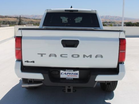 New 2025 Toyota Tacoma TRD Sport image 5