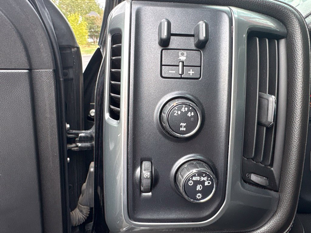 Used 2016 Chevrolet Silverado 2500 LTZ w/ Duramax Plus Package AWD/4WD image 15