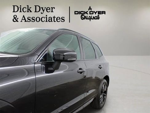 New 2026 Volvo XC60 B5 Core w/ Protection Package Premier image 3