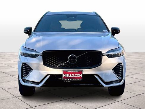 New 2026 Volvo XC60 B5 Plus w/ Protection Package Premier image 5