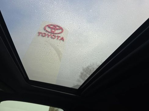 Used 2025 Toyota Land Cruiser w/ Premium Package image 34