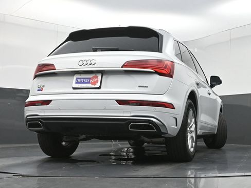 Used 2023 Audi Q5 2.0T Premium w/ Convenience Package AWD/4WD image 31