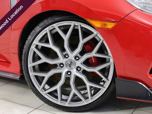 Used 2019 Honda Civic Type R image 12