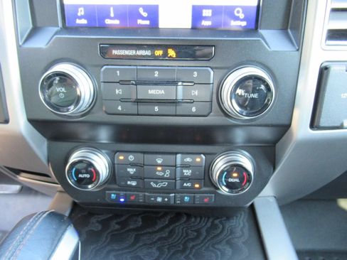 Used 2020 Ford F150 Platinum AWD/4WD image 29