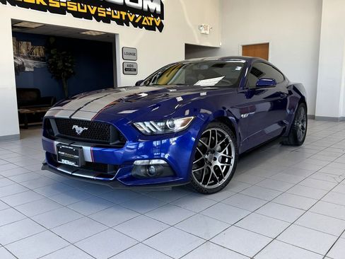 Used 2015 Ford Mustang GT Premium RWD image 2