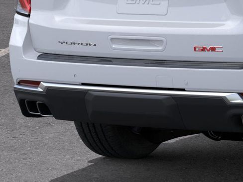 New 2026 GMC Yukon XL Denali AWD/4WD image 14