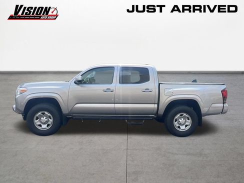 Used 2021 Toyota Tacoma SR AWD/4WD image 5