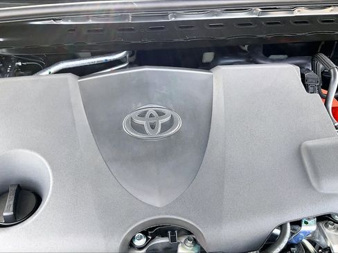 New 2026 Toyota Camry LE w/ Convenience Package FWD image 17