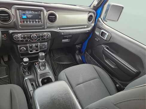 Used 2021 Jeep Gladiator Sport AWD/4WD image 12